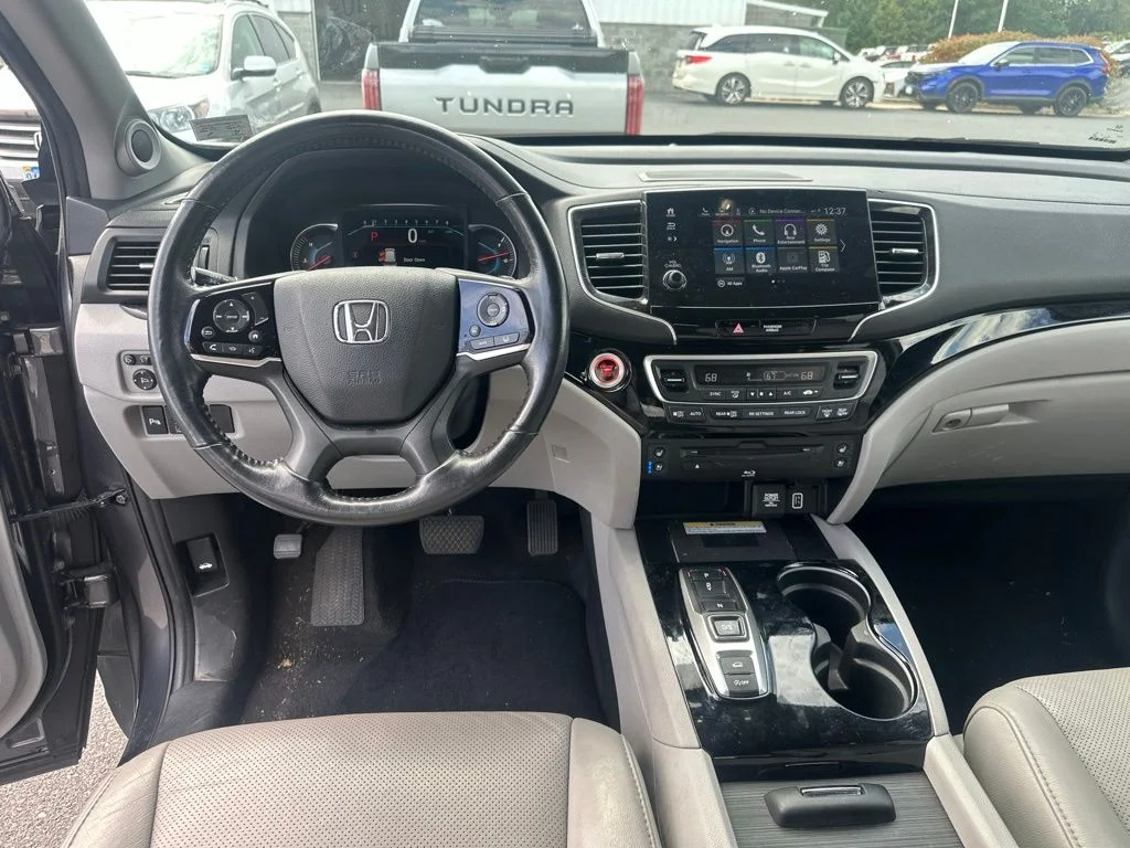 Certified Used 2021 Modern Steel Metallic Honda AWD Elite image 18
