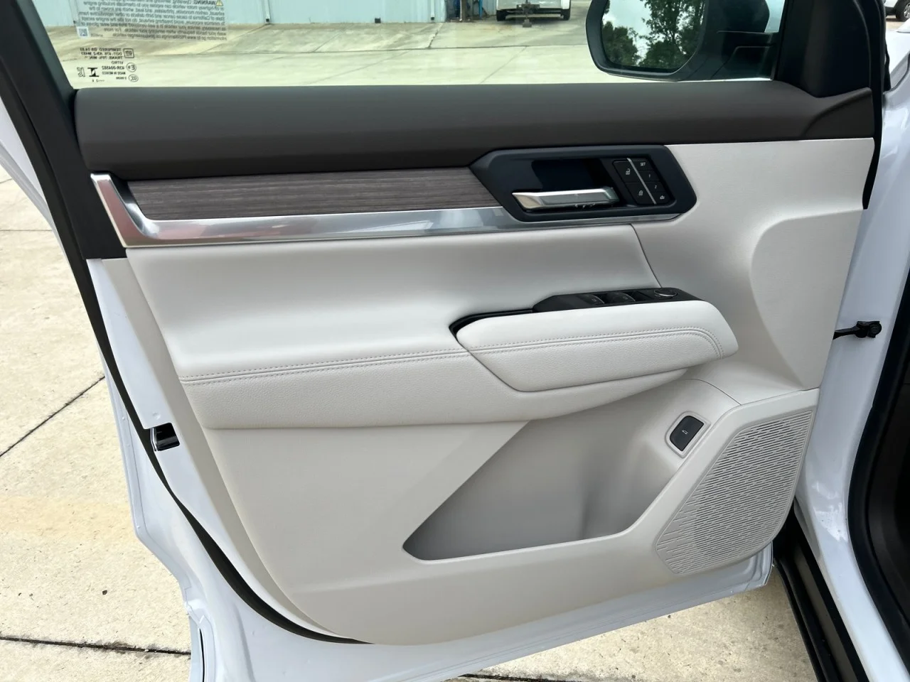 New 2026 Glacier White Tricoat GMC Denali image 10