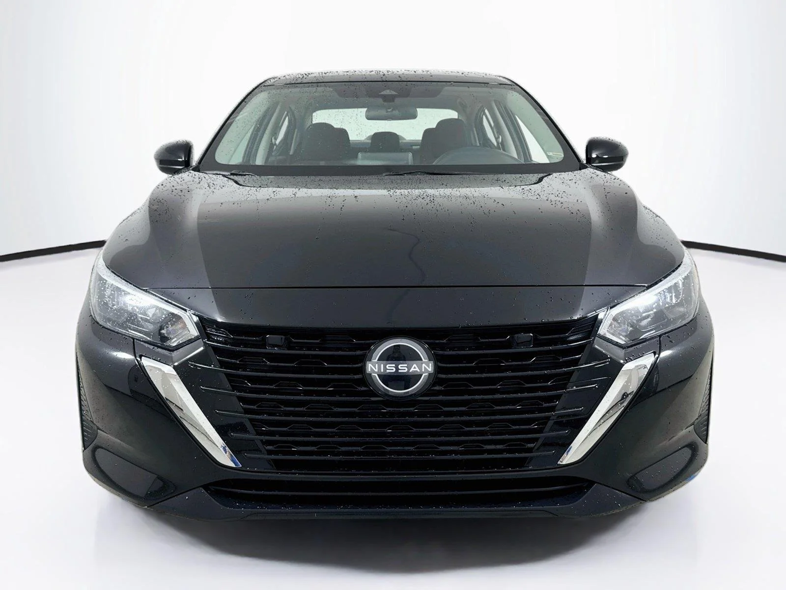 Used 2025 Super Black Nissan SV image 4