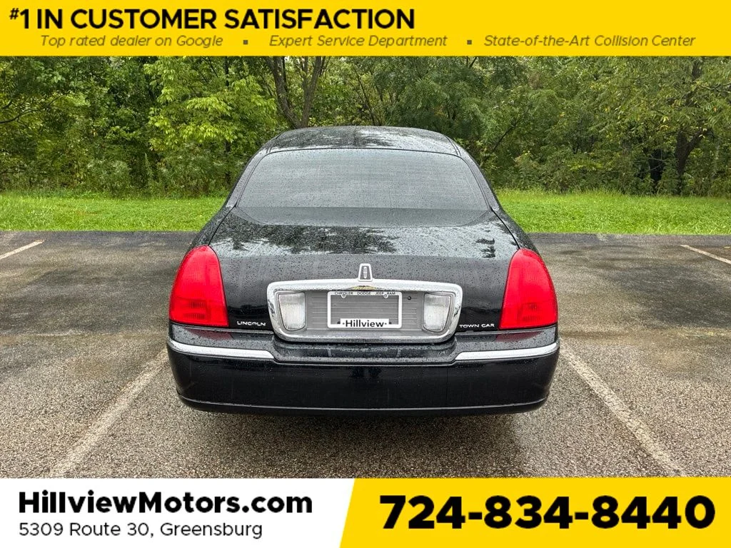 Used 2009 Black Clearcoat Lincoln Signature image 4