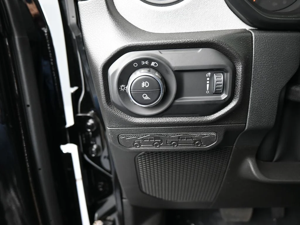 New 2026 Black Clear-Coat Exterior Paint Jeep Sport image 24