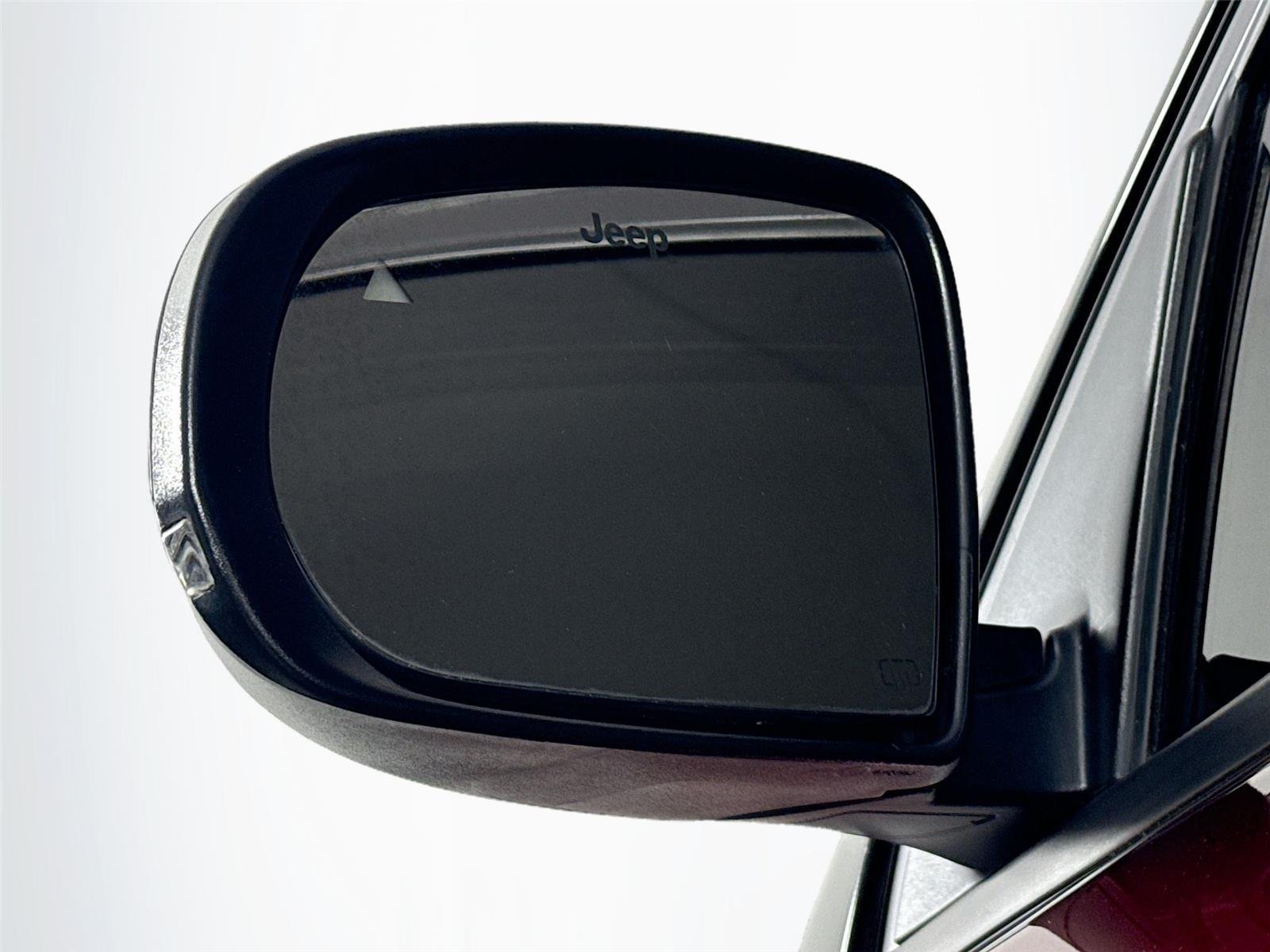 Used 2021 Velvet Red Pearlcoat Jeep Trailhawk image 5
