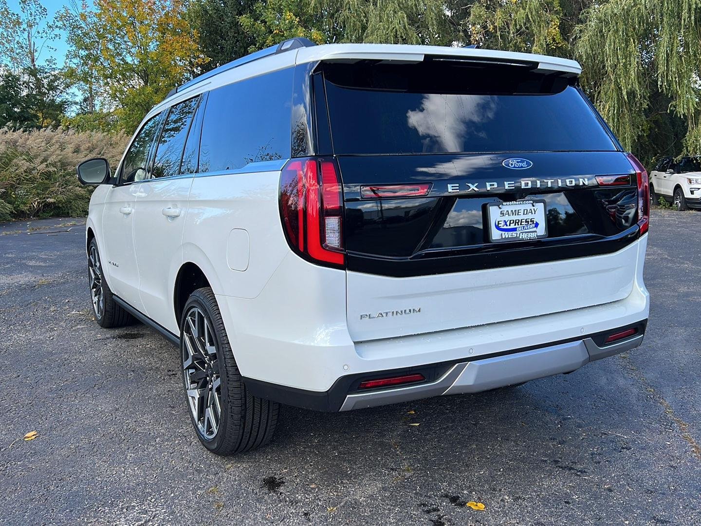 Used 2026 Star White Metallic Tri-Coat Ford Platinum image 3