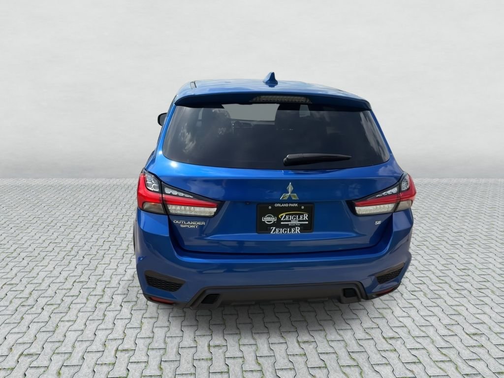 Used 2024  Mitsubishi 2.0 SE image 7