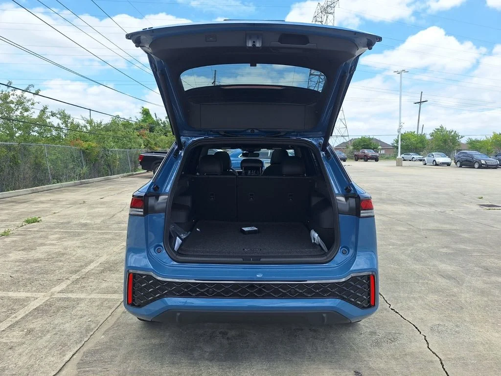 New 2026 Blue Volkswagen 2.0T SE R-Line Black image 27