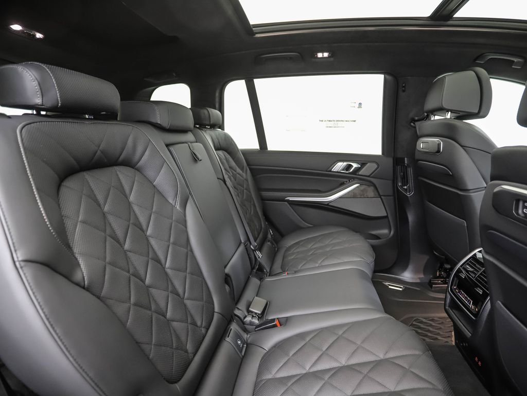 Used 2027 Gray Metallic BMW xDrive40i image 32