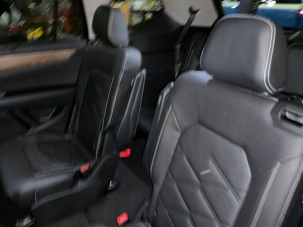 New 2026 Black Volkswagen 2.0T SE w/Technology image 11