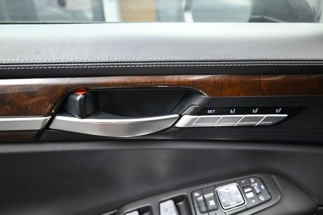 Used 2019 Gray Genesis 3.3T Premium image 24