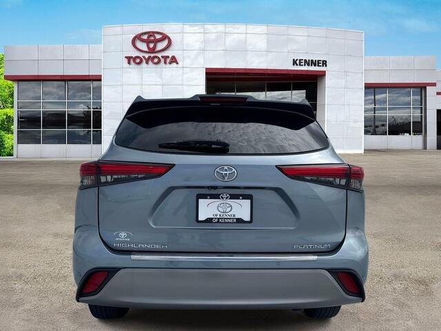 Used 2023 Moon Dust Toyota Platinum image 5