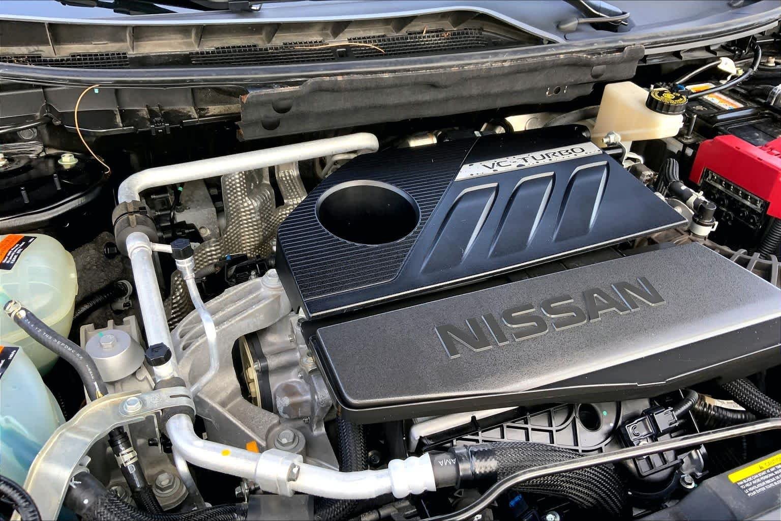 Used 2024 Super Black Nissan Platinum image 33