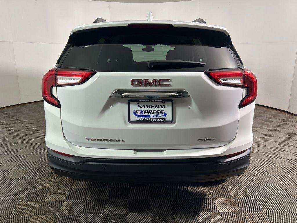 Used 2023 Summit White GMC SLE image 7