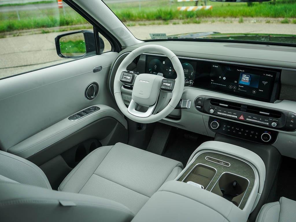 New 2026 Pacific Sapphire Hyundai SEL Premium 7P AWD image 42