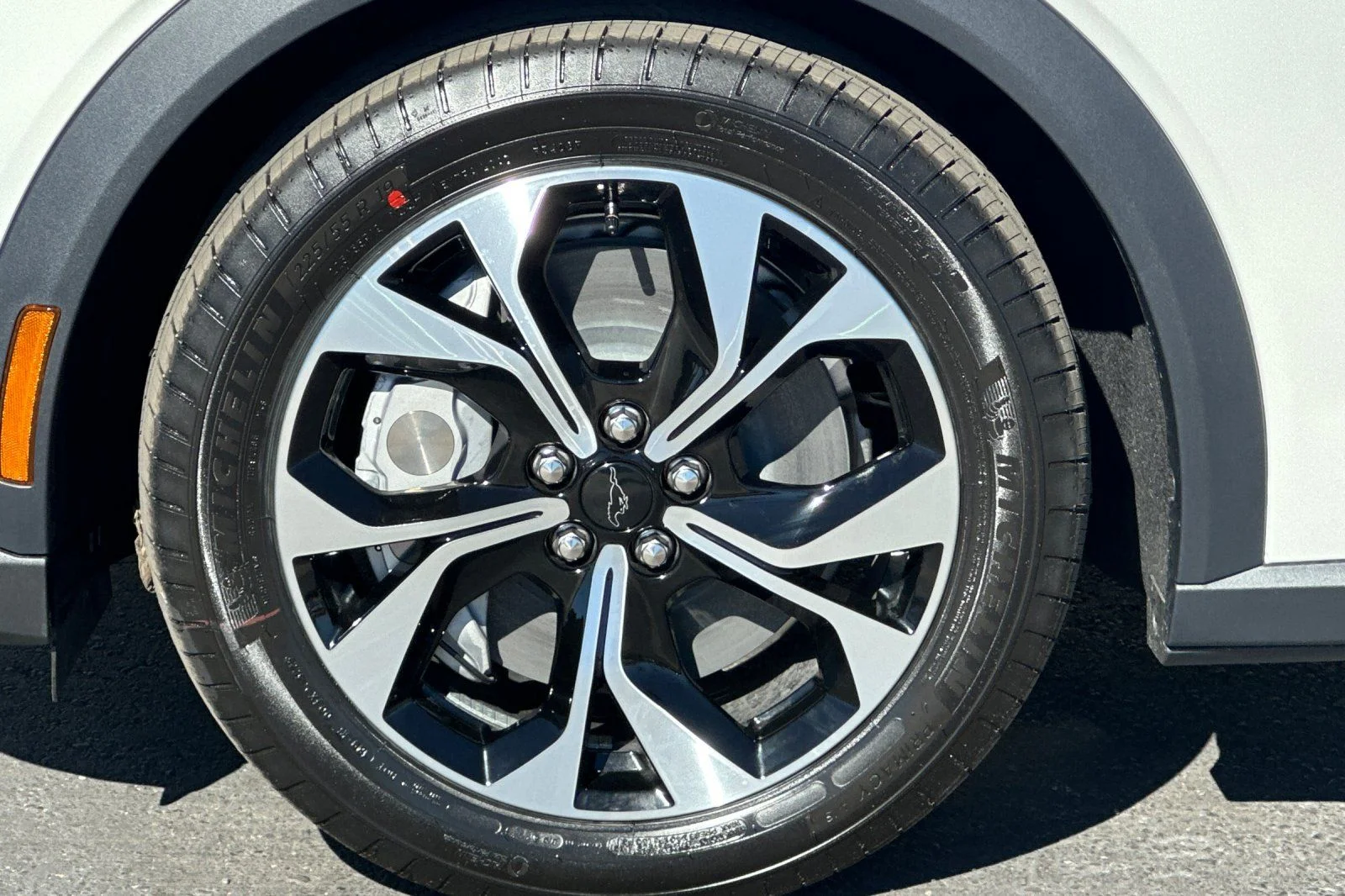 New 2026 Star White Metallic Tri-coat Ford Select image 24