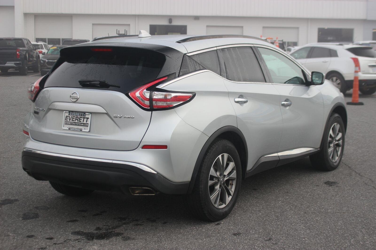 Used 2018 Silver Nissan SV image 7