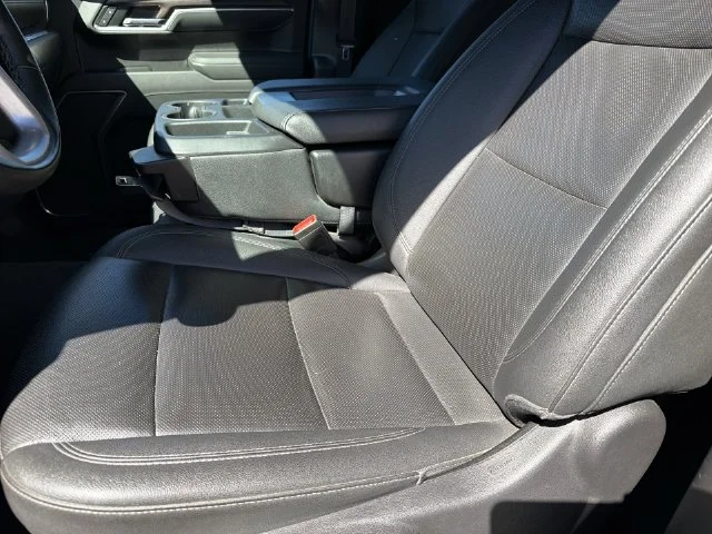 Used 2025 White GMC SLT image 10