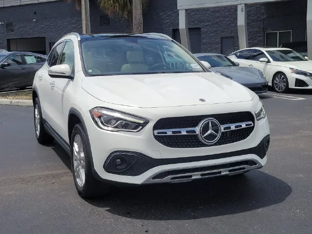 Used 2022 White Mercedes-Benz GLA 250 image 4