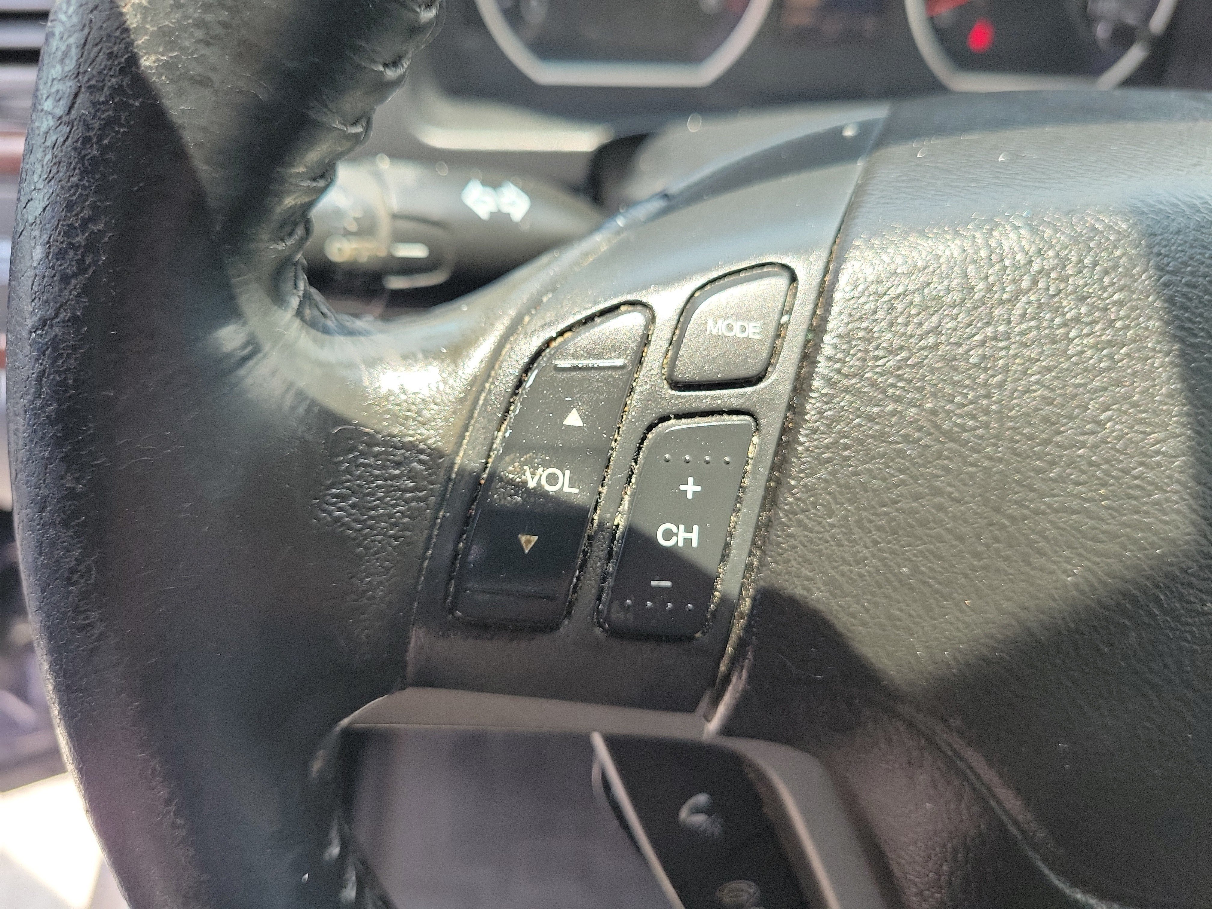 Used 2010 Gray Honda EX-L image 24