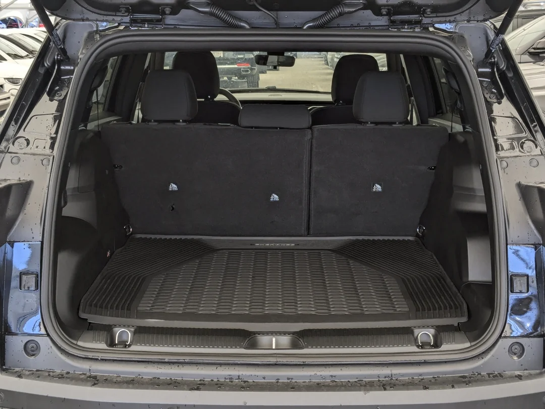 New 2026 Black Jeep Laredo - - 4x4 - 1.6L Turbo Hybrid - Adaptive Cruise - Active Lane Mgmt & More! image 26