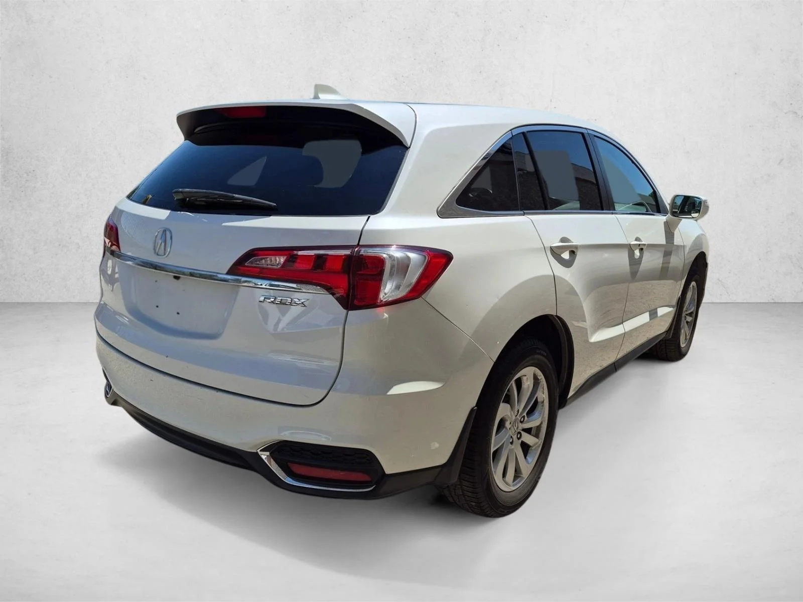 Used 2017 White Diamond Pear Acura  image 5