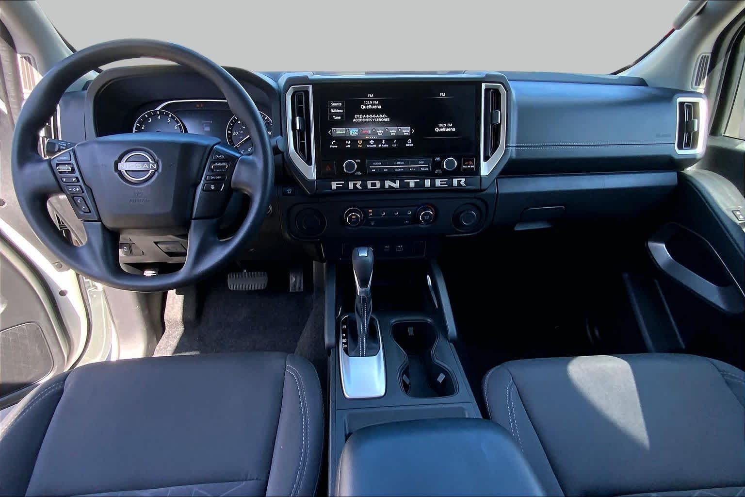 Used 2025 Glacier White Nissan SV image 14