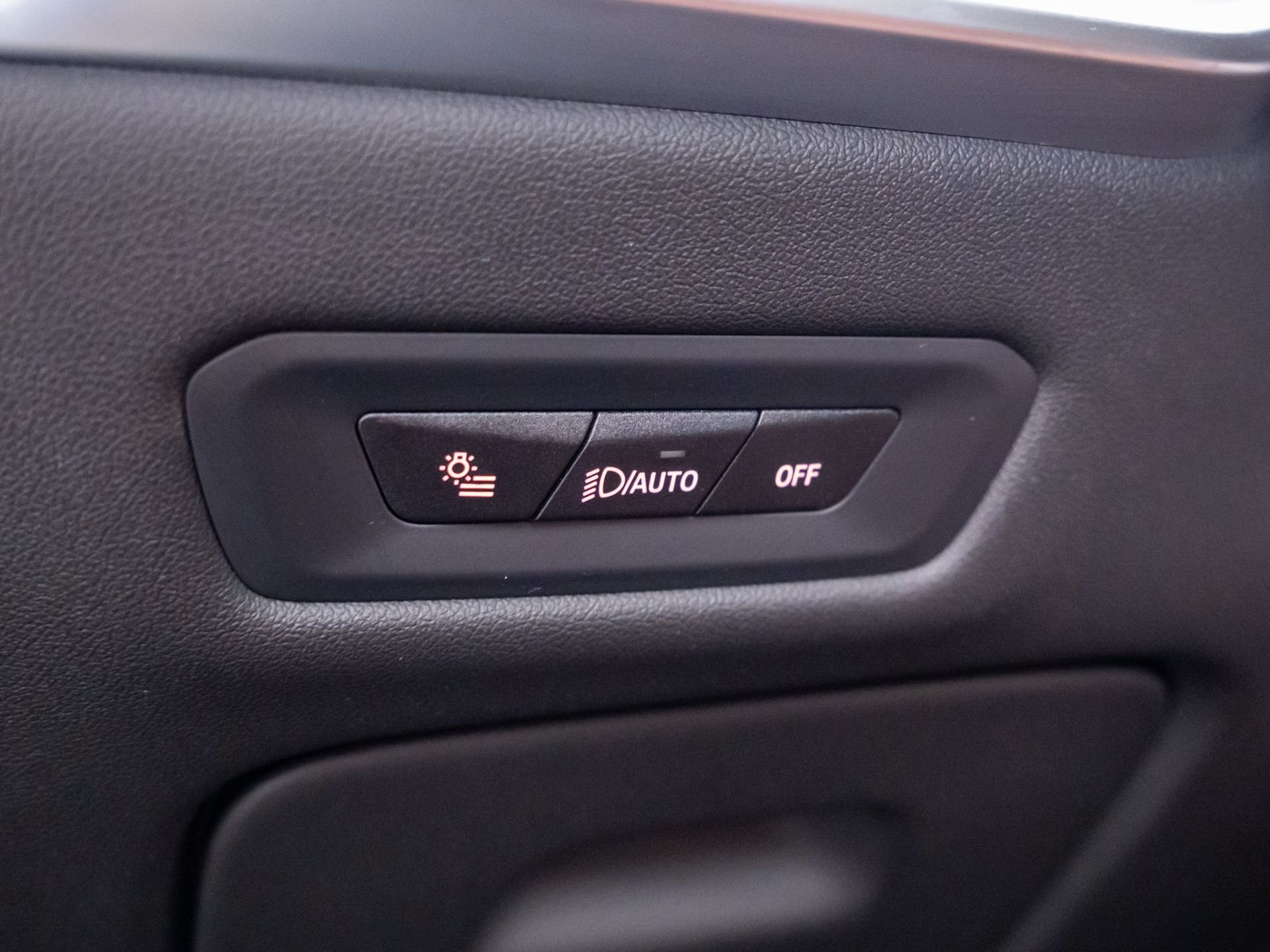 New 2026 Skyscraper Grey Metallic BMW xDrive40i image 21