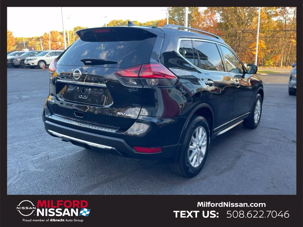 Certified Used 2018  Nissan SV image 5