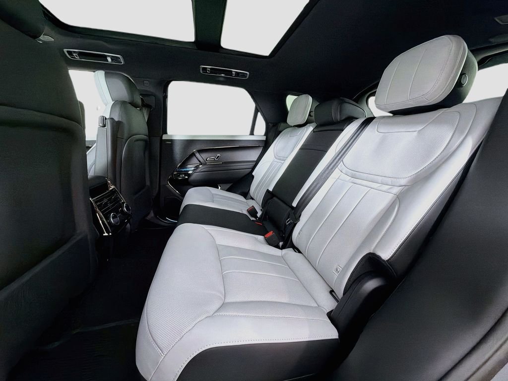 New 2027 Santorini Black Land Rover Dynamic SE P400 image 26