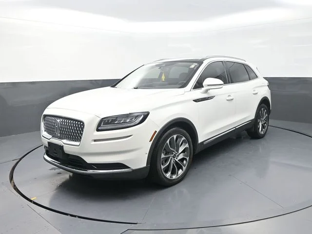 Used 2022 White Lincoln Reserve image 3