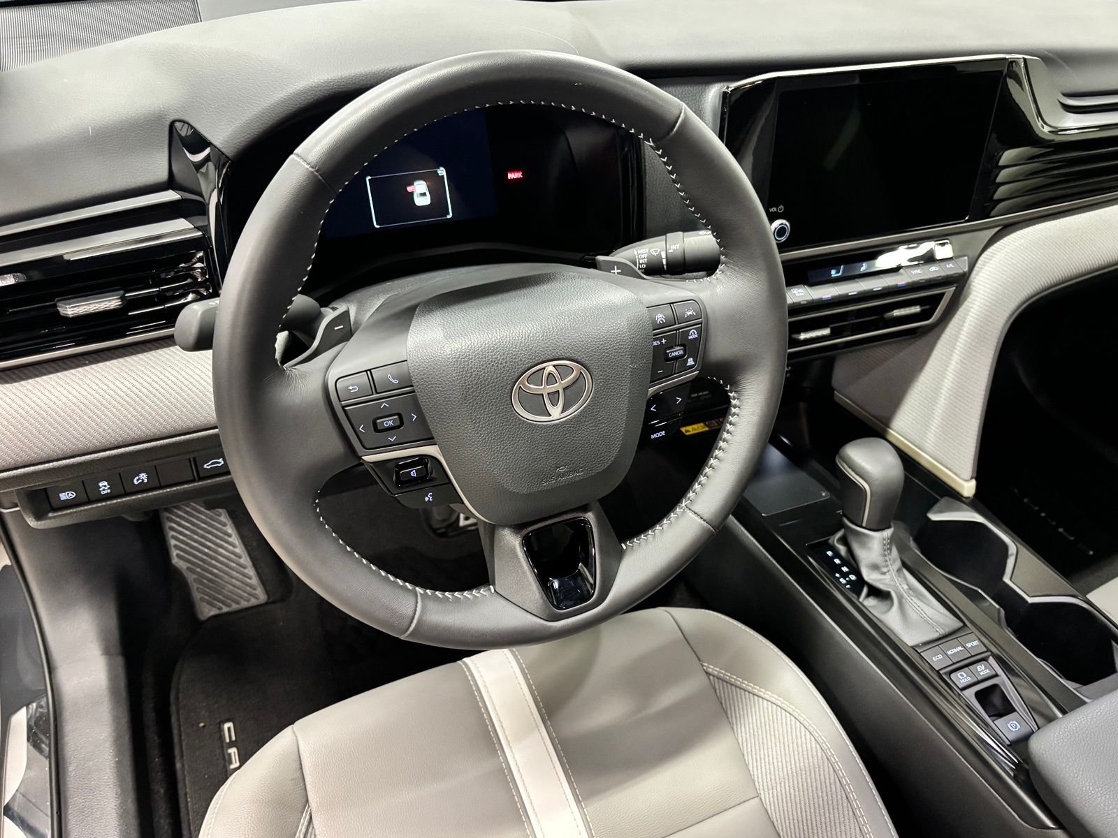 Used 2026  Toyota SE image 15