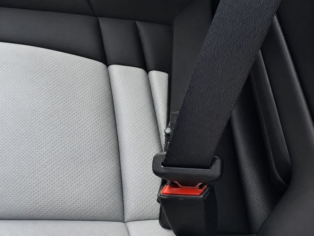 New 2026 Glacier Gray Metallic Tri-Coat Ford F-250® Platinum® image 19