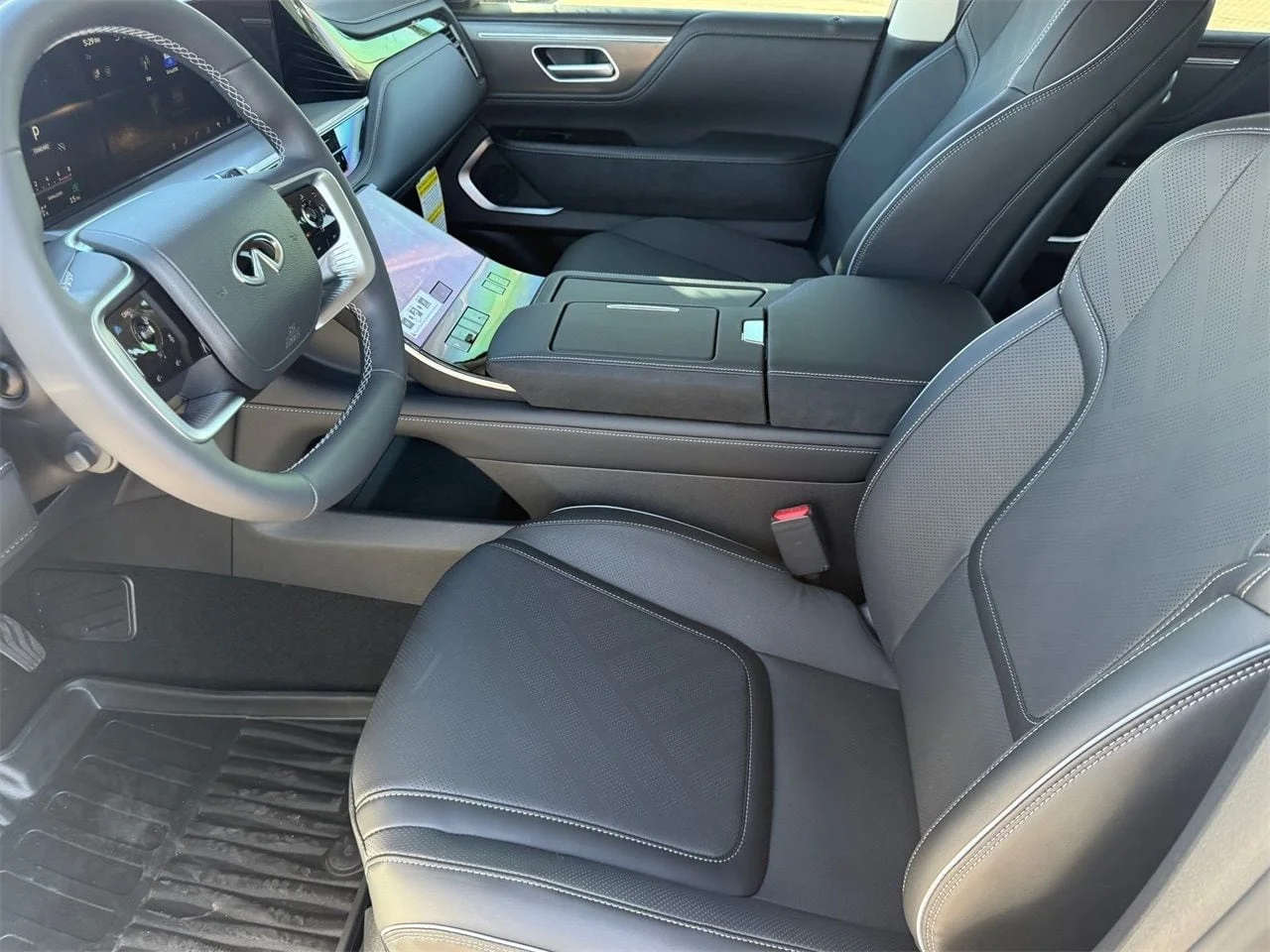 2026 INFINITI QX80 Luxe - Photo 14