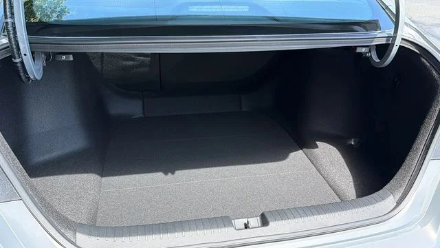 New 2026 Urban Gray Pearl Honda Touring Hybrid image 13
