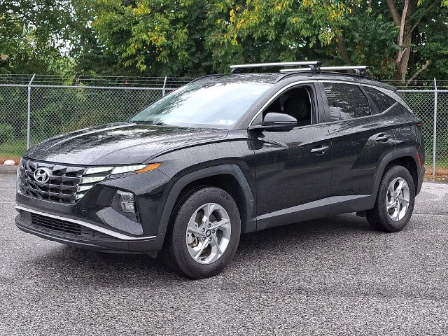 Used 2023 Black Hyundai SEL image 6