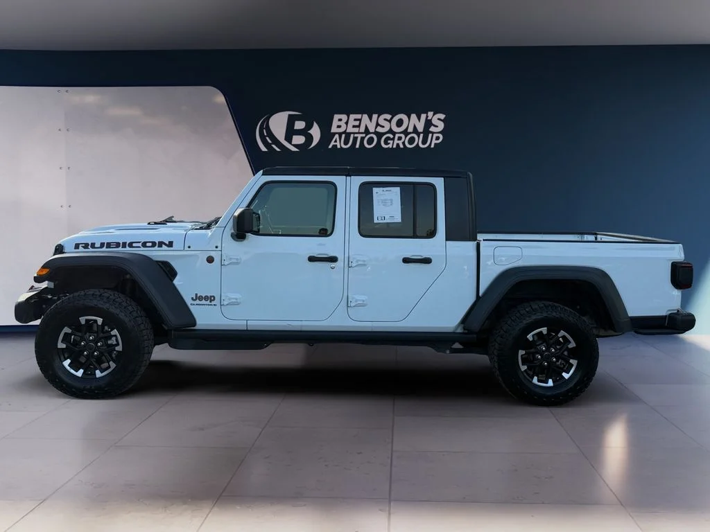 Used 2026 White Jeep Rubicon image 2
