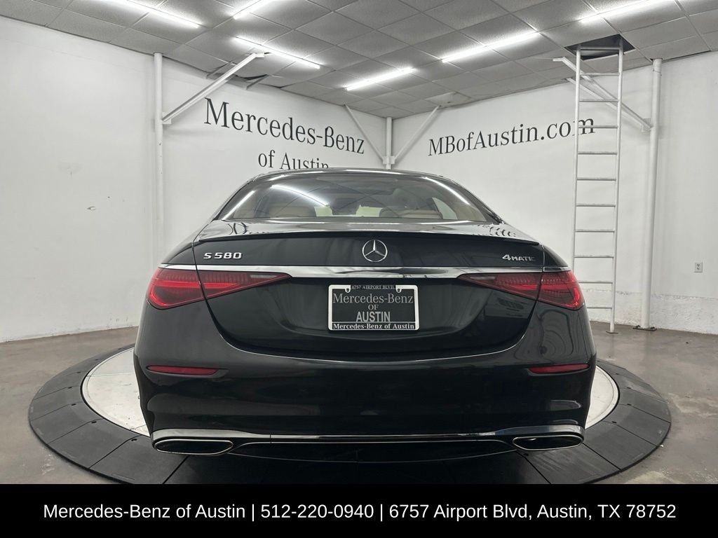 Certified Used 2022 Gray Mercedes-Benz S 580 image 7