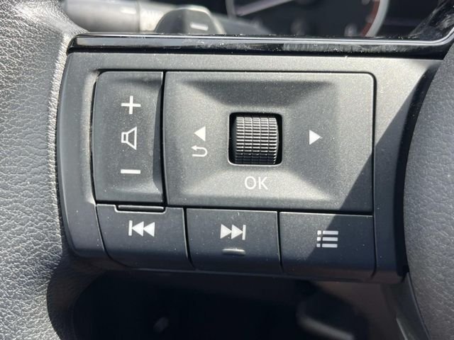 Used 2023 Black Nissan SV image 31