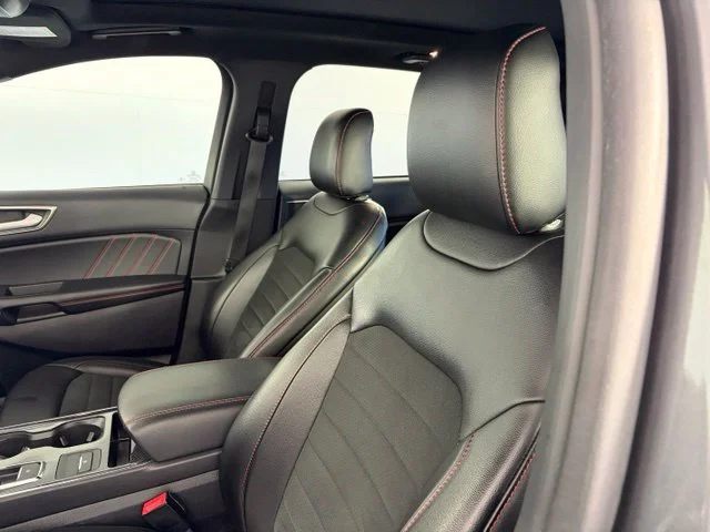 Used 2021 Gray Ford ST Line image 33