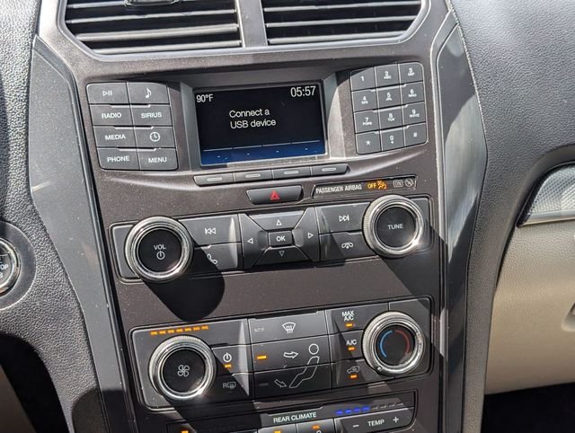 Used 2018 White Ford XLT image 29