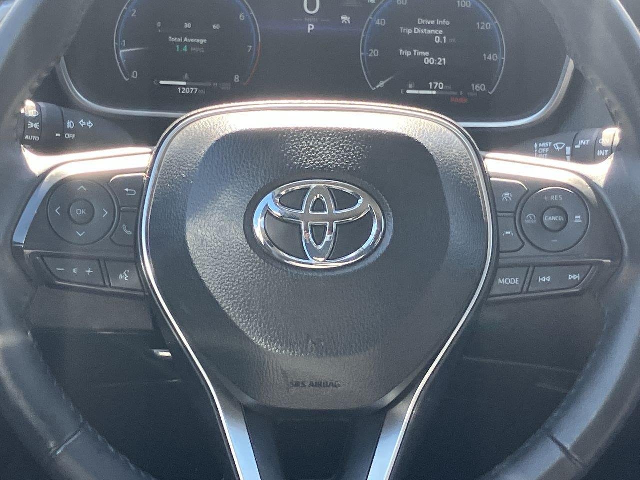 Used 2026 Silver (Sonic Silver) Toyota XLE image 19
