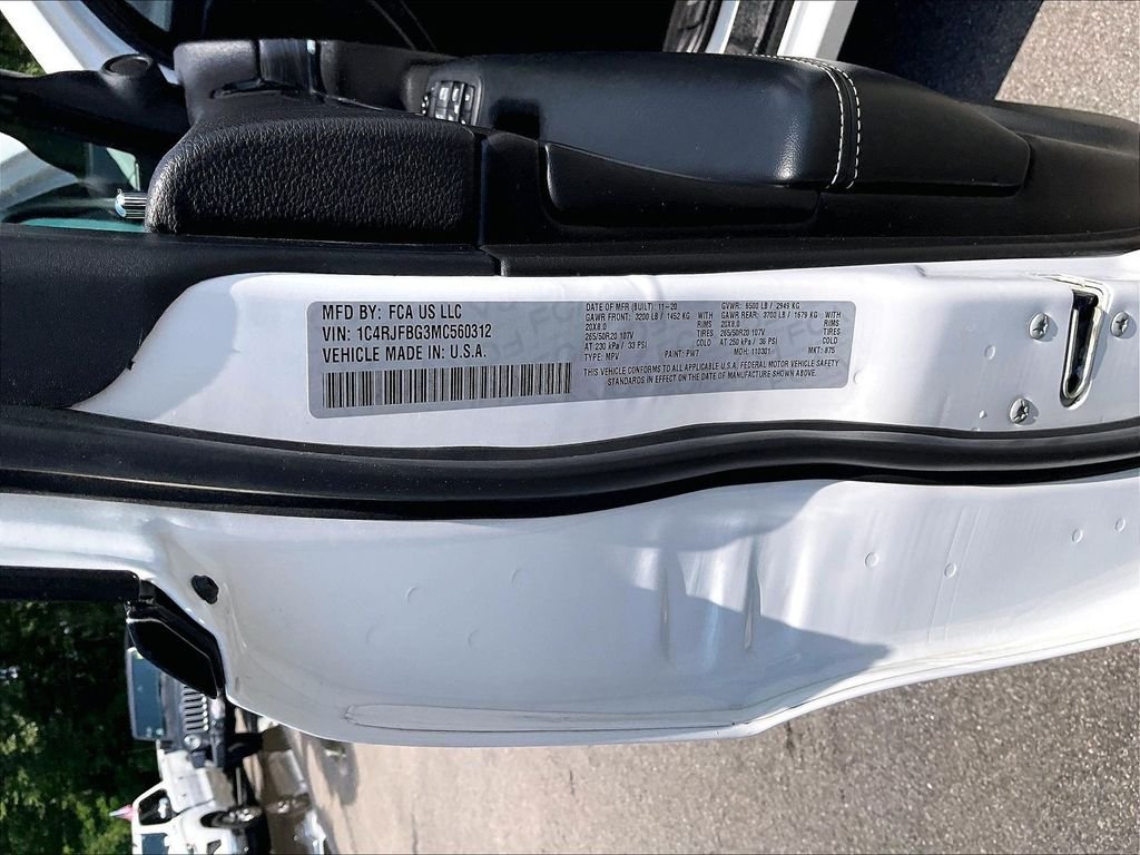 Used 2021 White Jeep Limited image 33