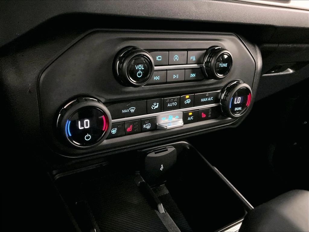 Used 2025 Beige Ford Outer Banks image 25