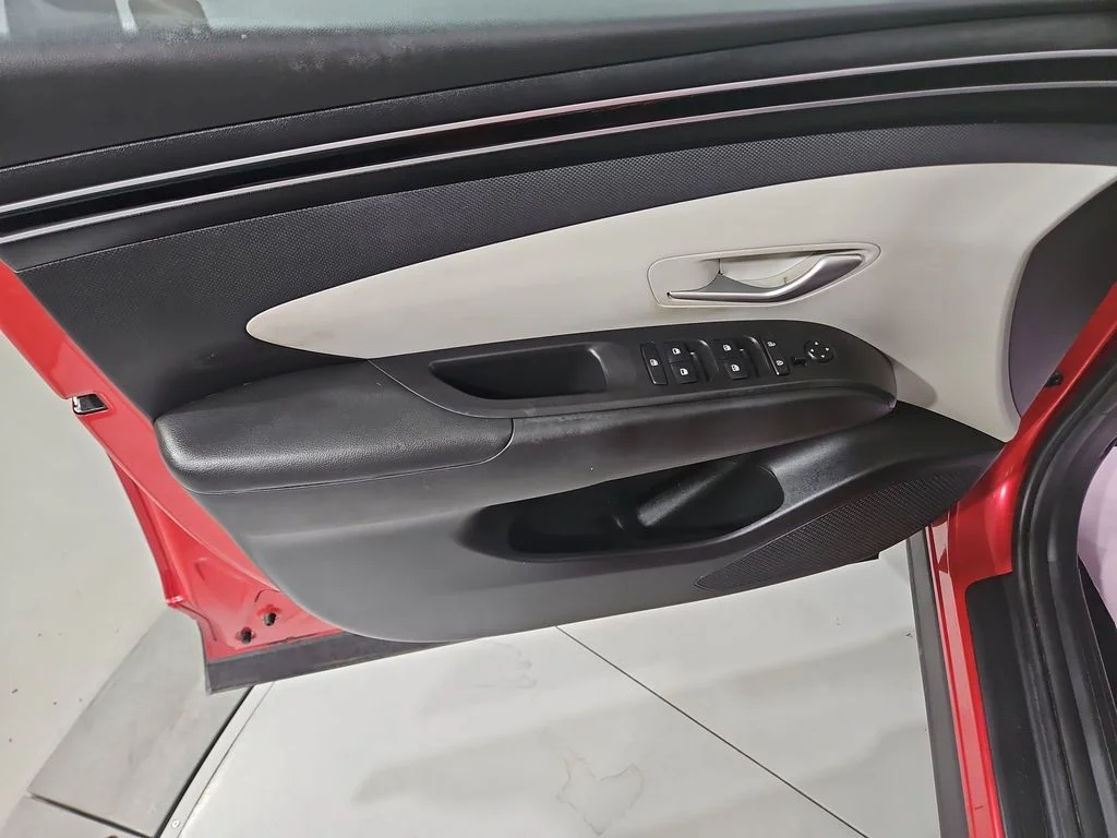 Used 2023 Red Hyundai SEL image 11