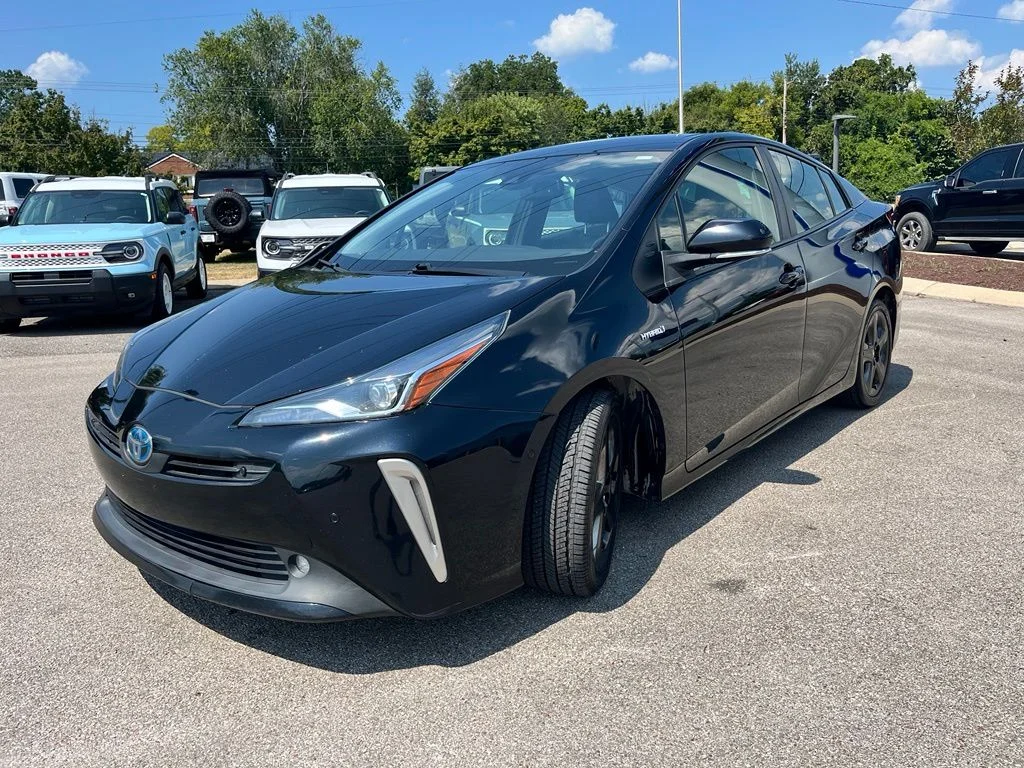Used 2022 Black Toyota XLE image 3