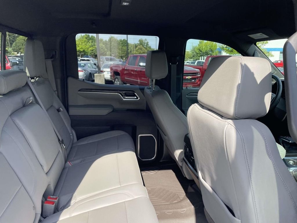 2026 Chevrolet Silverado 1500 LTZ - Photo 10
