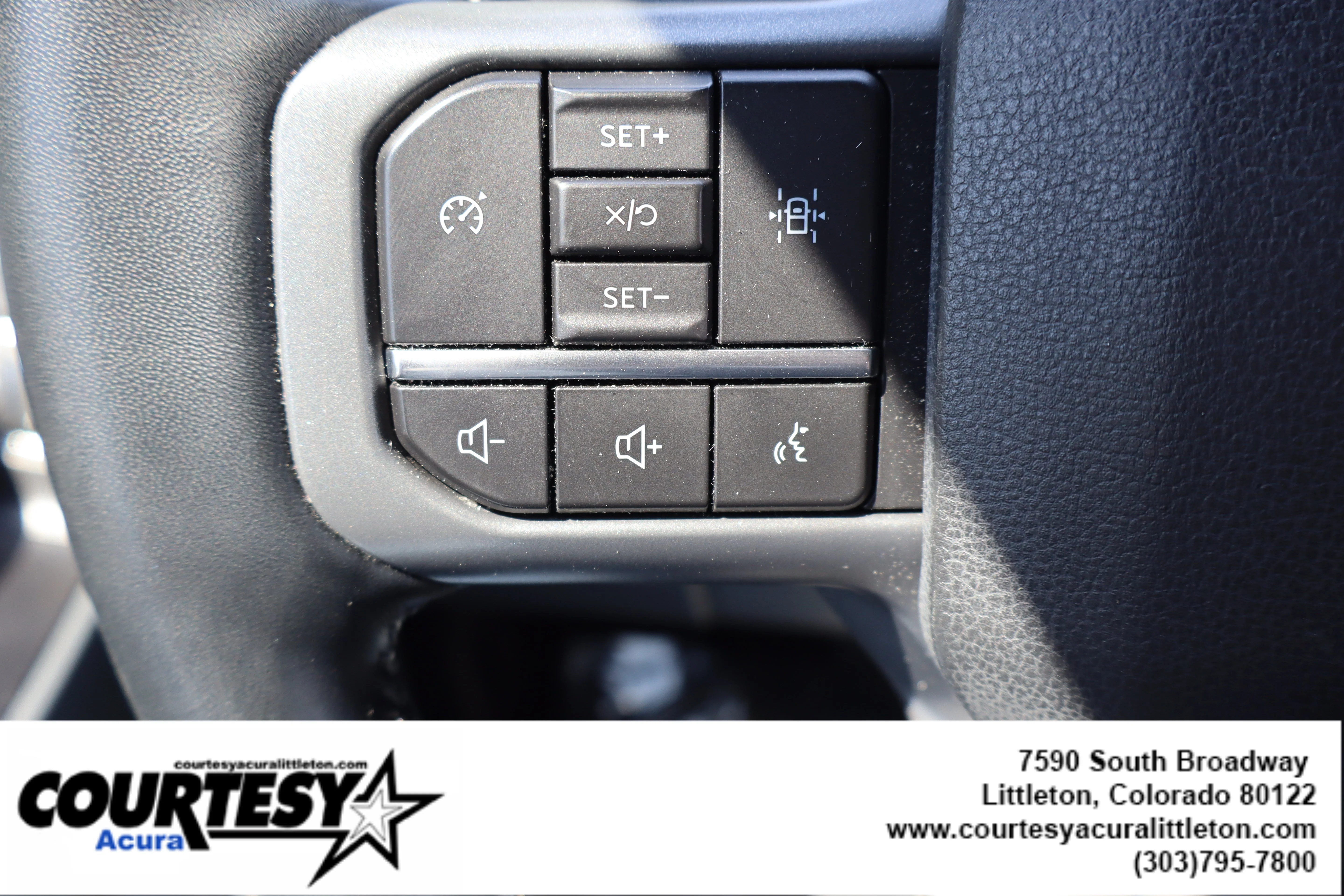 Used 2022 Black Ford LARI image 11