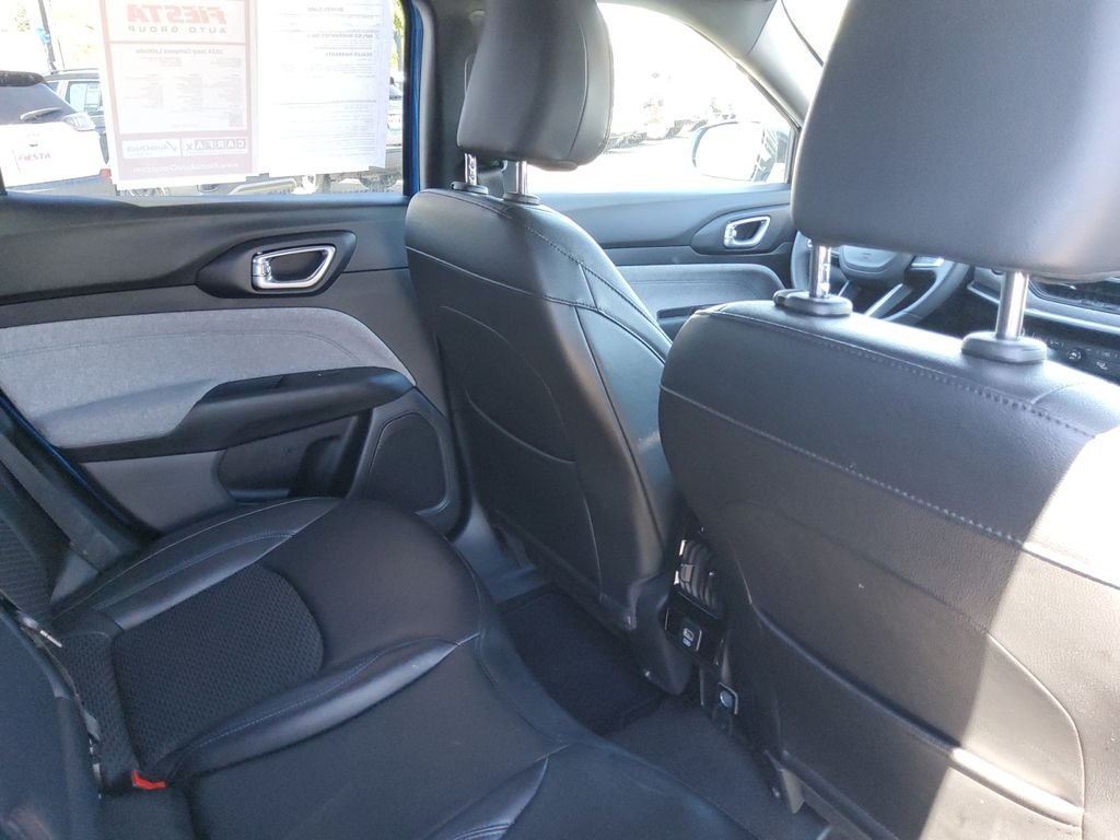 Used 2024 Blue Jeep Latitude image 17