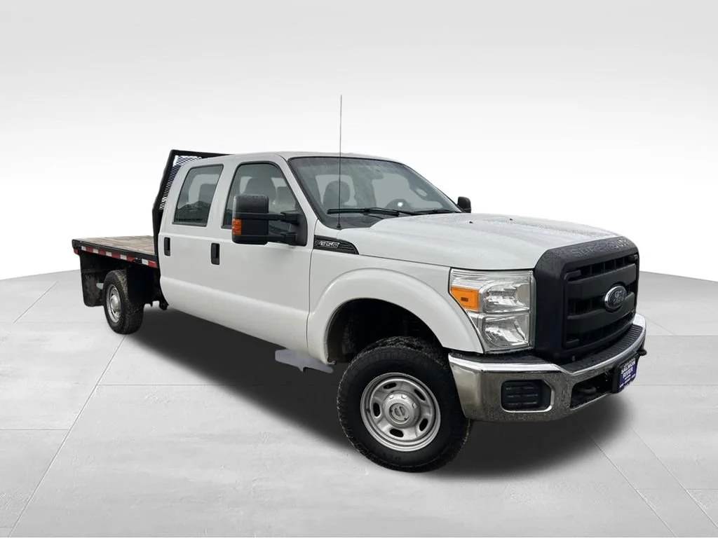 Used 2016 White Ford XL image 3