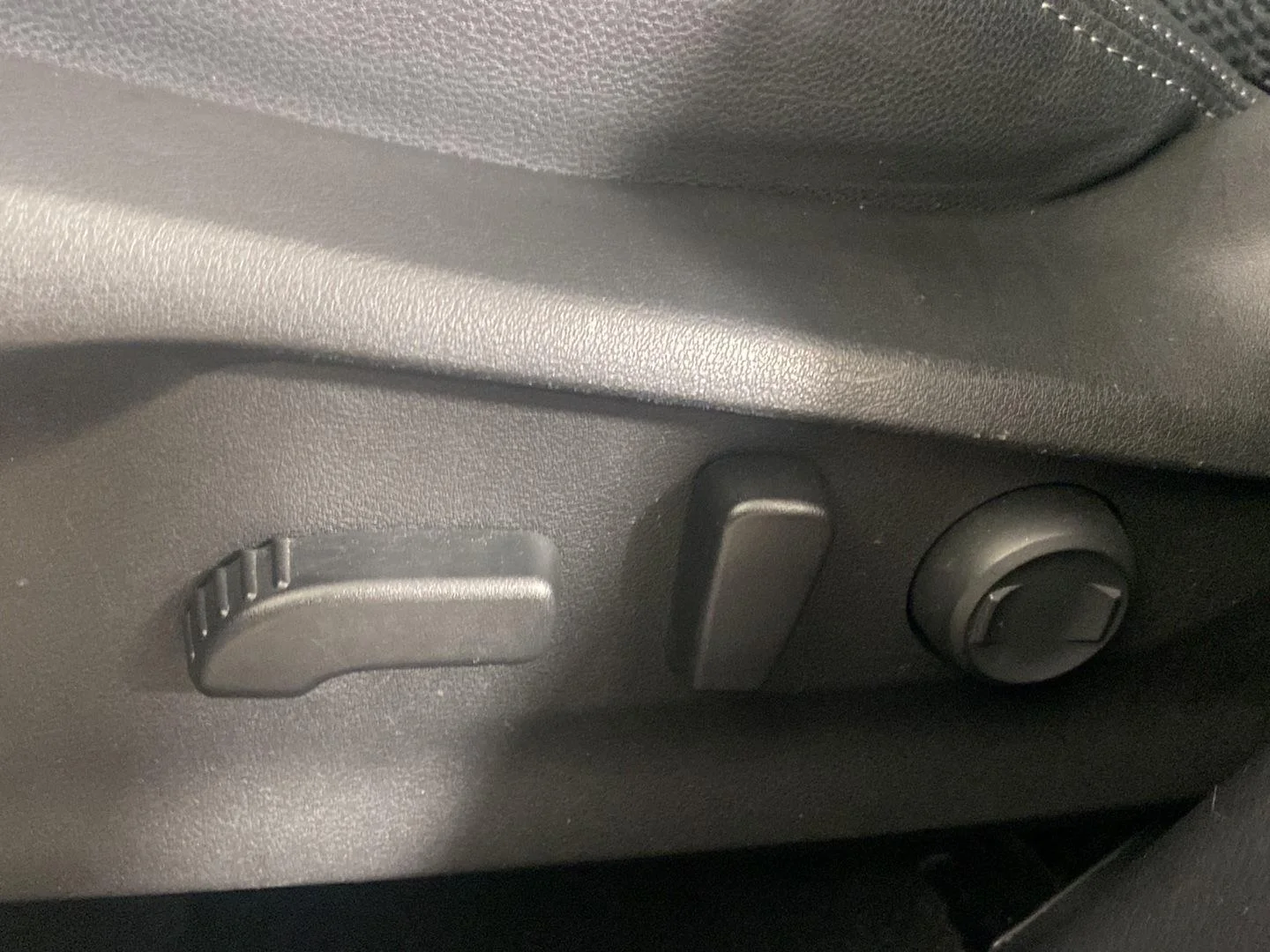 Used 2023 Magnetite Gray Metallic Subaru Premium image 29