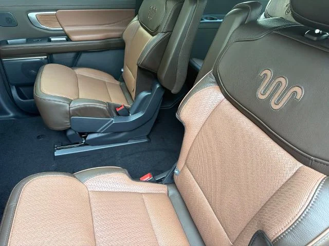 New 2027 Agate Black Metallic Ford MAX King Ranch® image 44