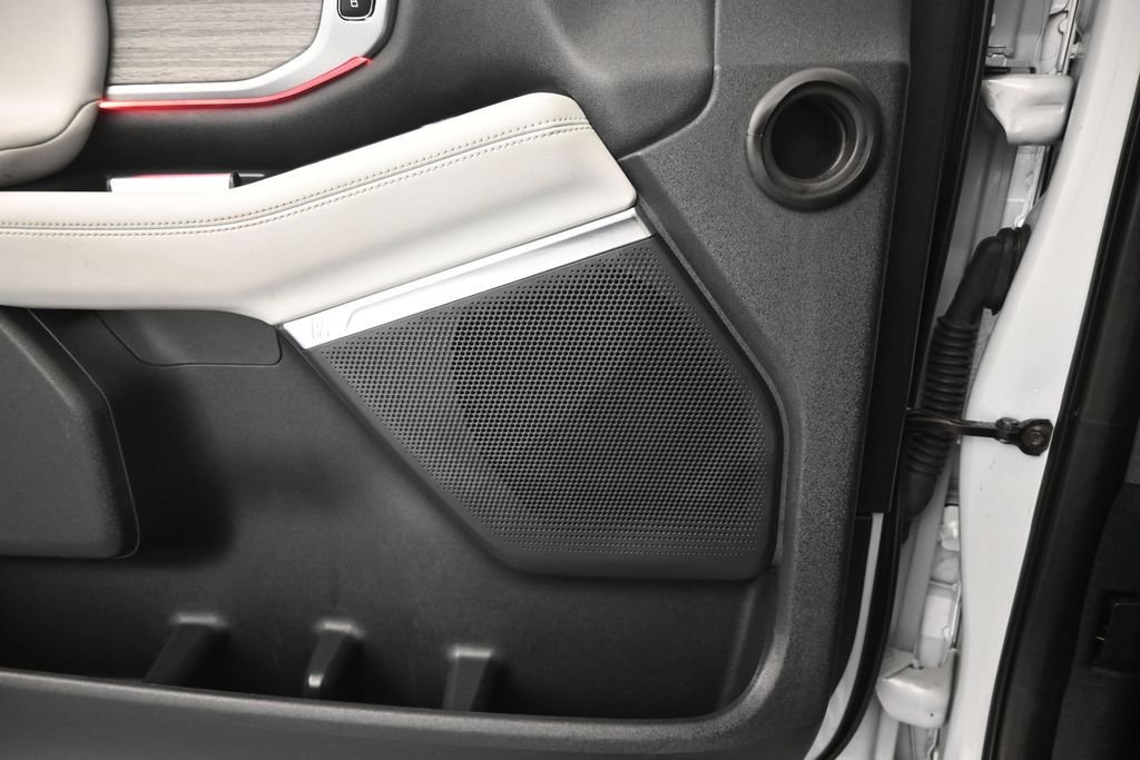 Used 2025 Silver Ford Platinum image 20